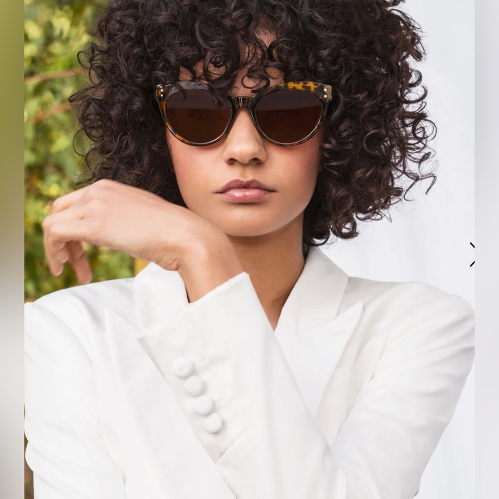 Saint Owen NWT WYLDE Tortoise Shell Sunglasses